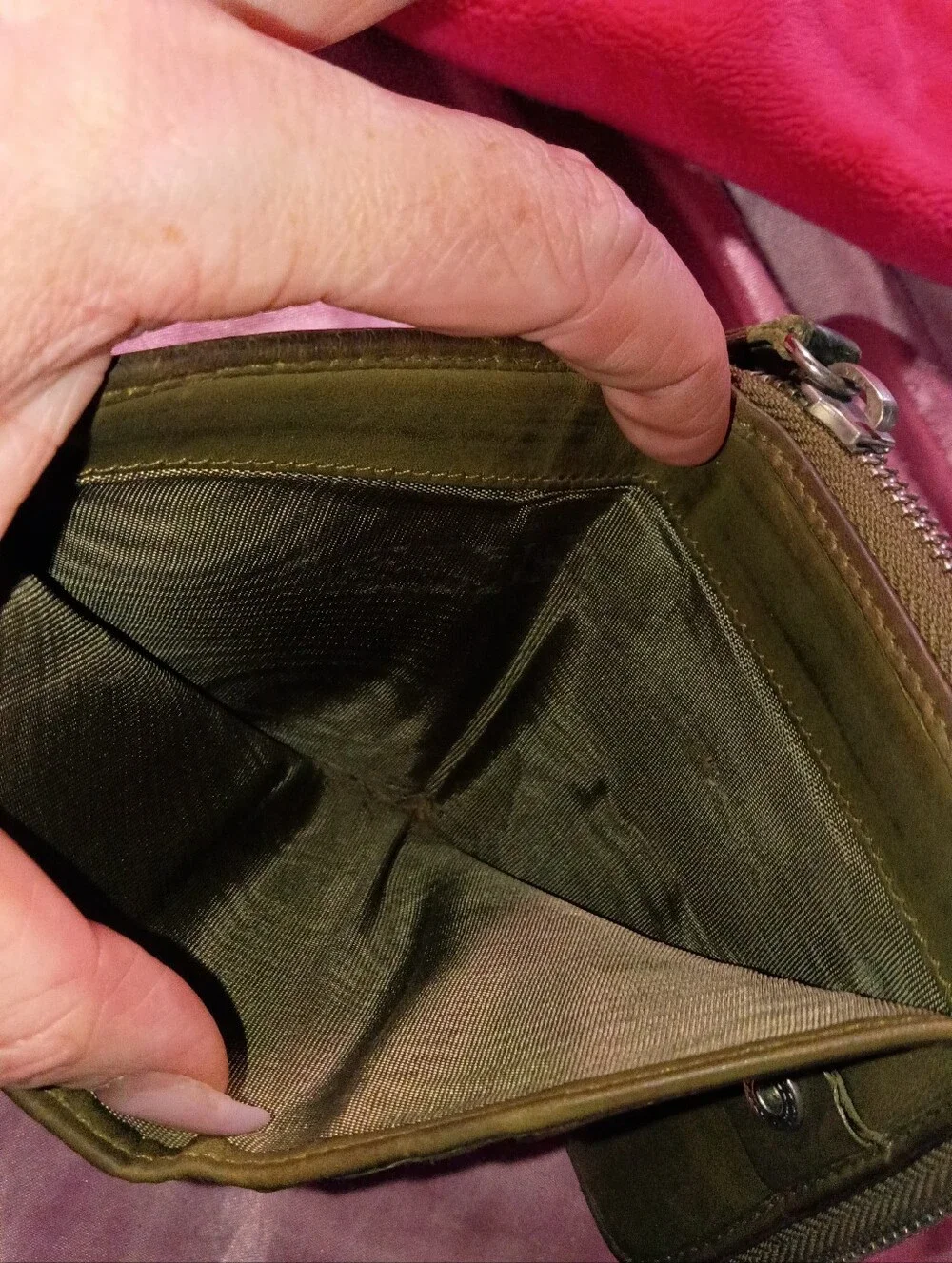 Valentino Garavani compact zip